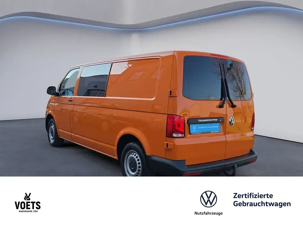 Używany VW Transporter 90 KM (66 kW) 2020 Pomarańczowy Van