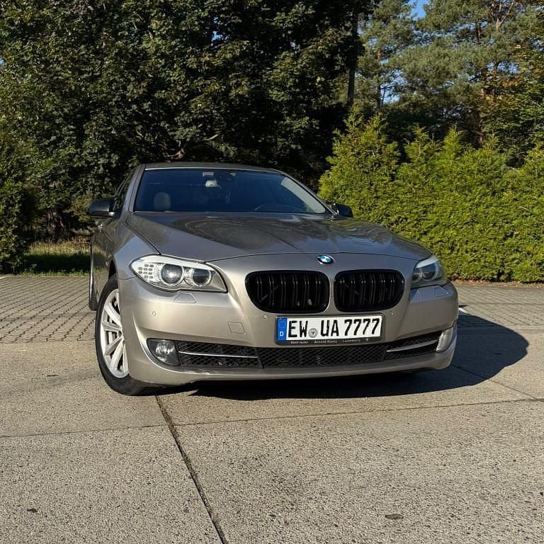 Gold Gebraucht 2011 BMW 528 Limousine | 7.500 € (Fairer Preis) - Bild 1/4