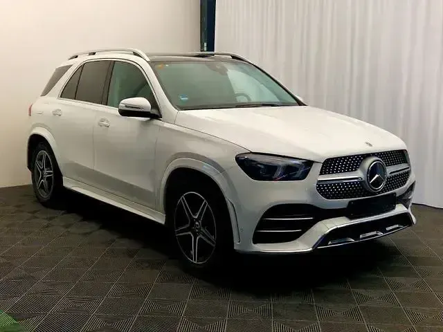 Gebraucht Mercedes GLE300 AMG 245 PS (180 kW) 2024 Weiß SUV