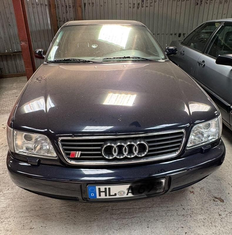 Blau Gebraucht 1997 Audi A6 Sport Kombi | 11.900 € - Bild 1/4
