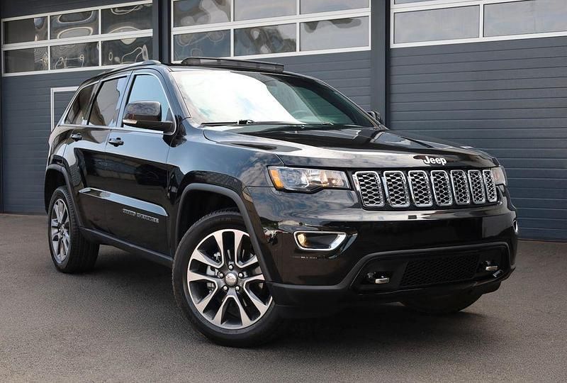 Schwarz Gebraucht 2018 Jeep Grand Cherokee Limited SUV | 26.950 € (Guter Preis) - Bild 1/4