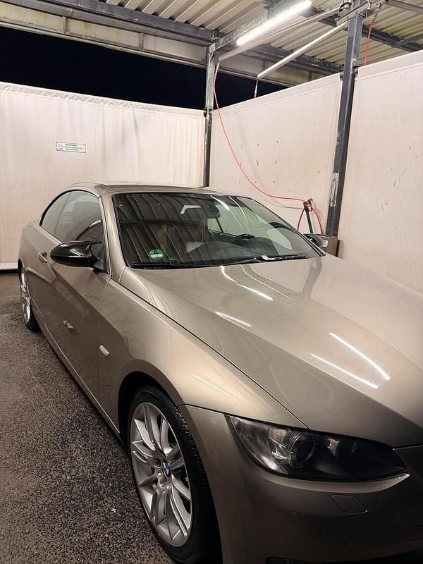 Gebraucht BMW 320 Cabriolet 177 PS (130 kW) 2008 Beige Cabrio