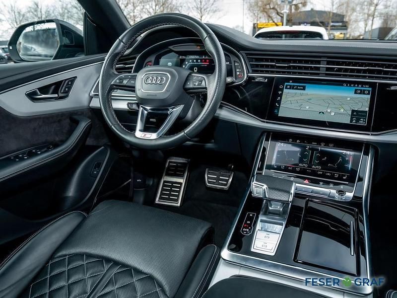 Gebraucht Audi SQ8 Ambiente 507 PS (372 kW) 2022 Mythosschwarz metallic SUV