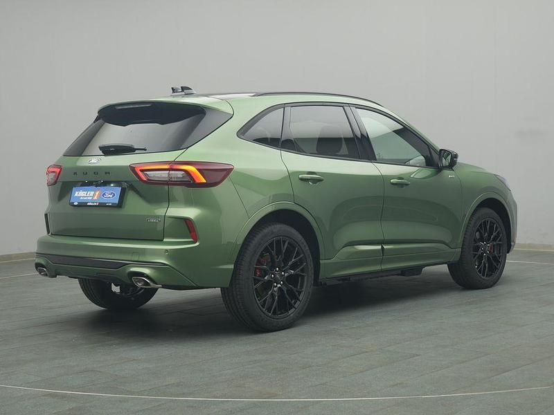 Neu Ford Kuga ST-Line X 243 PS (178 kW) 2026 Bursting green SUV
