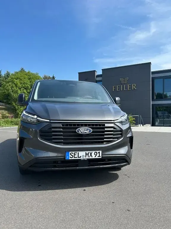 Gebraucht Ford Transit Custom 150 PS (110 kW) 2025 Grau Van