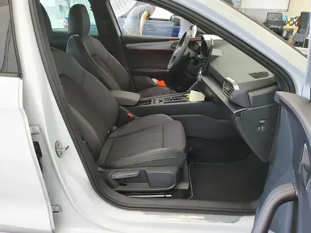Gebraucht Cupra Leon 150 PS (110 kW) 2024 Weiß Limousine