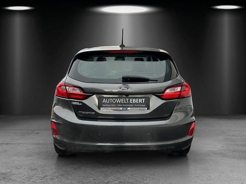 Gebraucht Ford Fiesta Cool & Connect 75 PS (55 kW) 2022 Grau Limousine