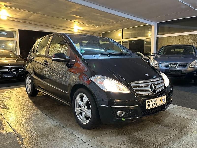 Gebraucht Mercedes A160 Avantgarde 95 PS (69 kW) 2011 Schwarz Limousine