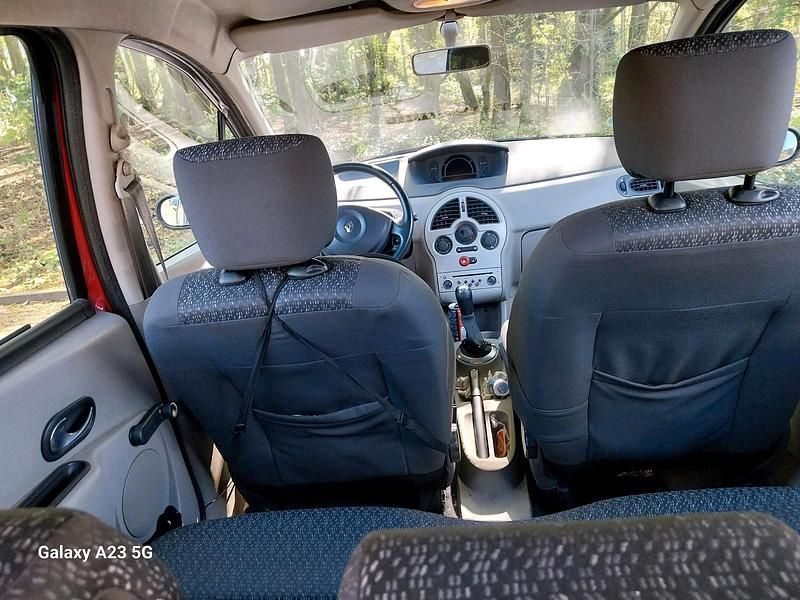 Gebraucht Renault Modus 88 PS (64 kW) 2005 Rot Van / Kleinbus