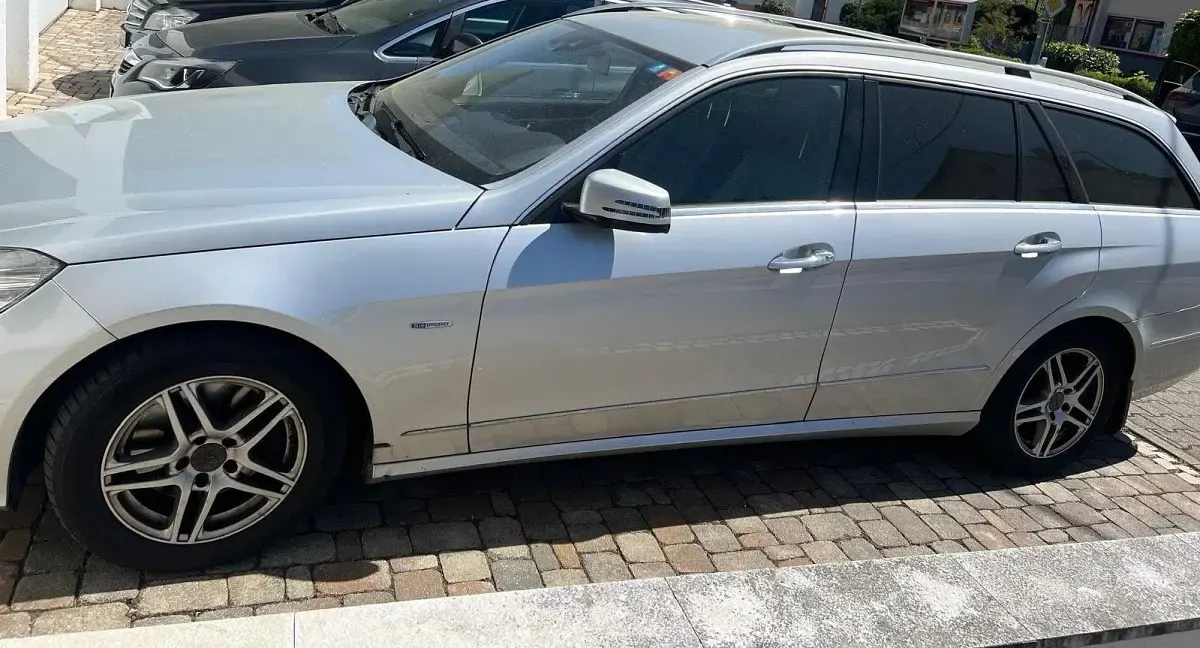 Gebraucht Mercedes 250 204 PS (150 kW) 2010 Silber Kombi