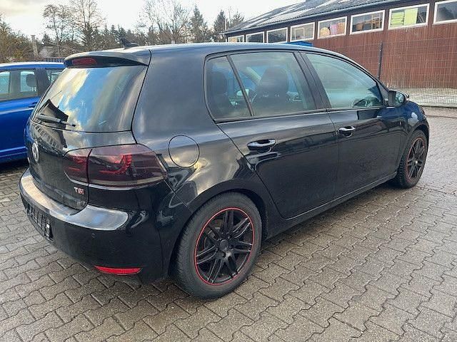 Gebraucht VW Golf VI Highline 160 PS (117 kW) 2009 Deep black perleffekt (metallic) Kleinwagen