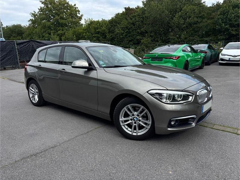 Gebraucht 2016 BMW 118 Sport Line Kleinwagen | 11.490 € (Fairer Preis) - Bild 1/4