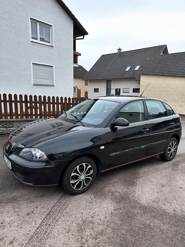 Schwarz Gebraucht 2004 Seat Ibiza Kleinwagen | 1.500 € (Fairer Preis) - Bild 1/4