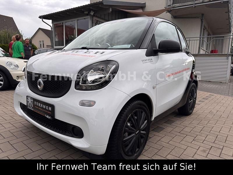 Weiß Gebraucht 2015 Smart ForTwo Coupé Basis Coupé | 5.999 € (Fairer Preis) - Bild 1/4