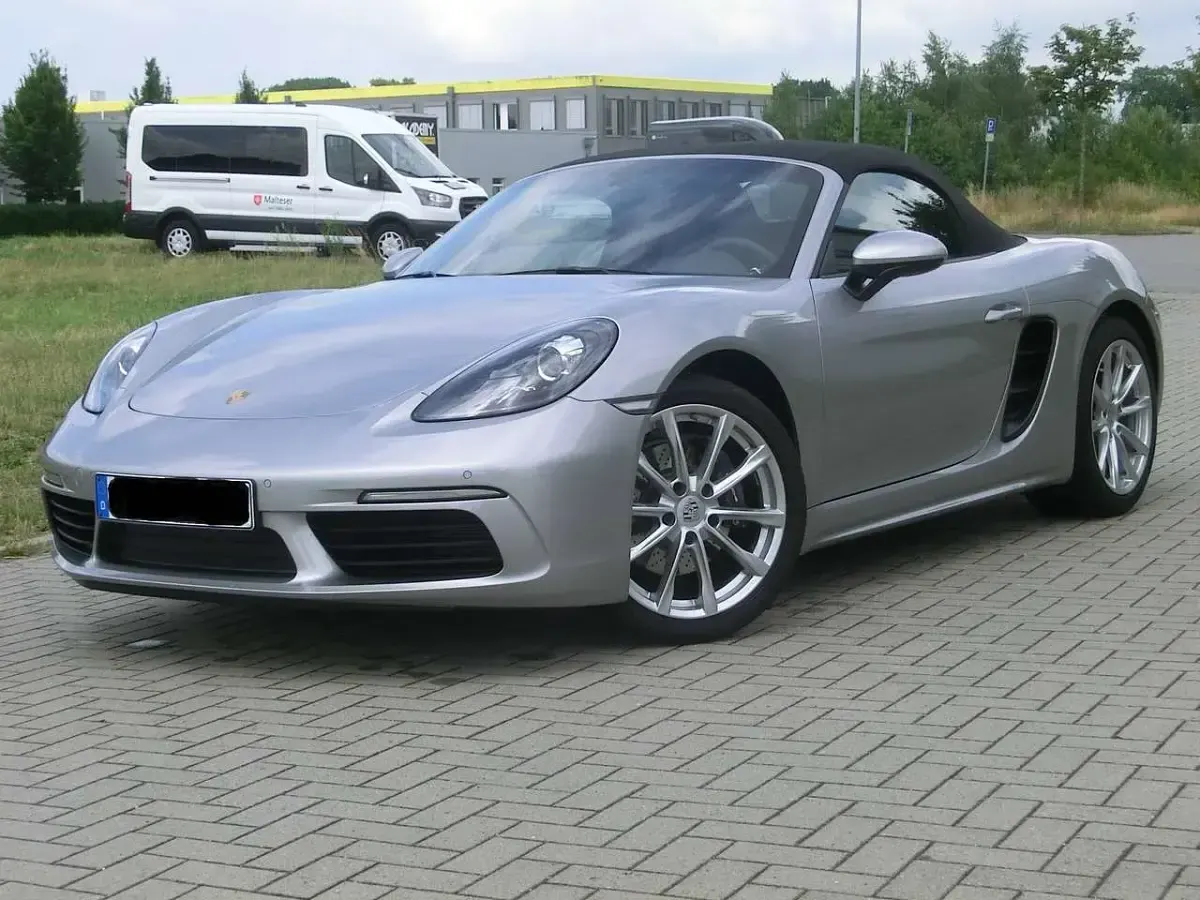Gebraucht Porsche 718 299 PS (219 kW) 2024 Silber Cabrio