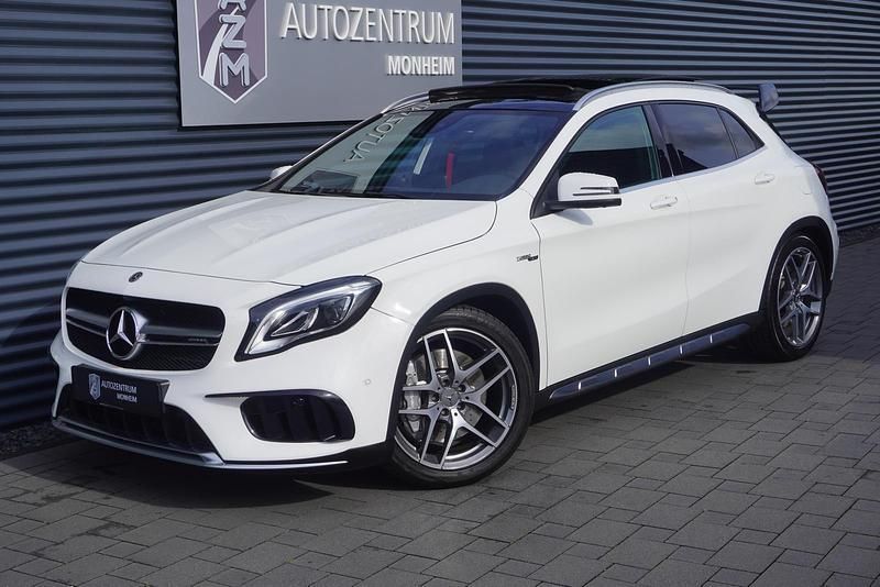 Polarweiss Gebraucht 2018 Mercedes GLA45 AMG AMG SUV | 31.990 € (Guter Preis) - Bild 1/4