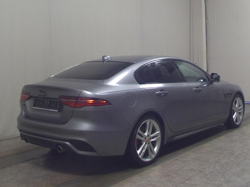 Gebraucht Jaguar XE R-Dynamic 250 PS (183 kW) 2023 Grau Limousine