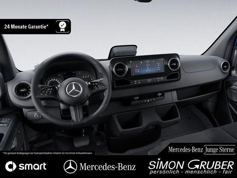 Gebraucht Mercedes Sprinter 170 PS (125 kW) 2024 Cavansitblau (metallic) Van