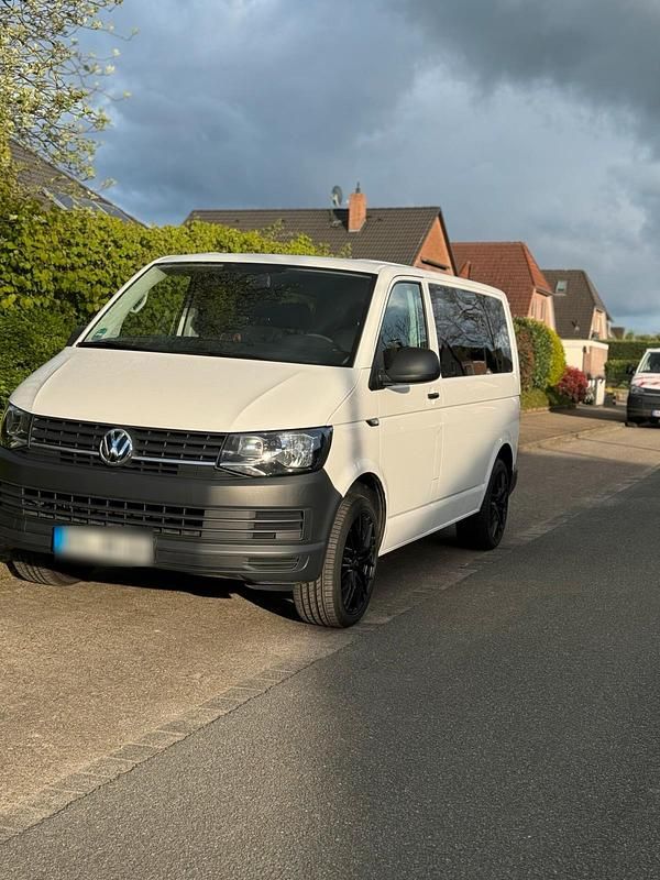 Gebraucht VW Transporter 102 PS (75 kW) 2018 Weiß Van