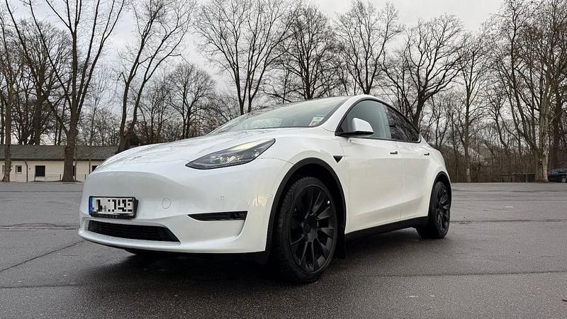 Gebraucht Tesla Model Y Long Range AWD 378 kW (514 PS) 2022 Weiß SUV