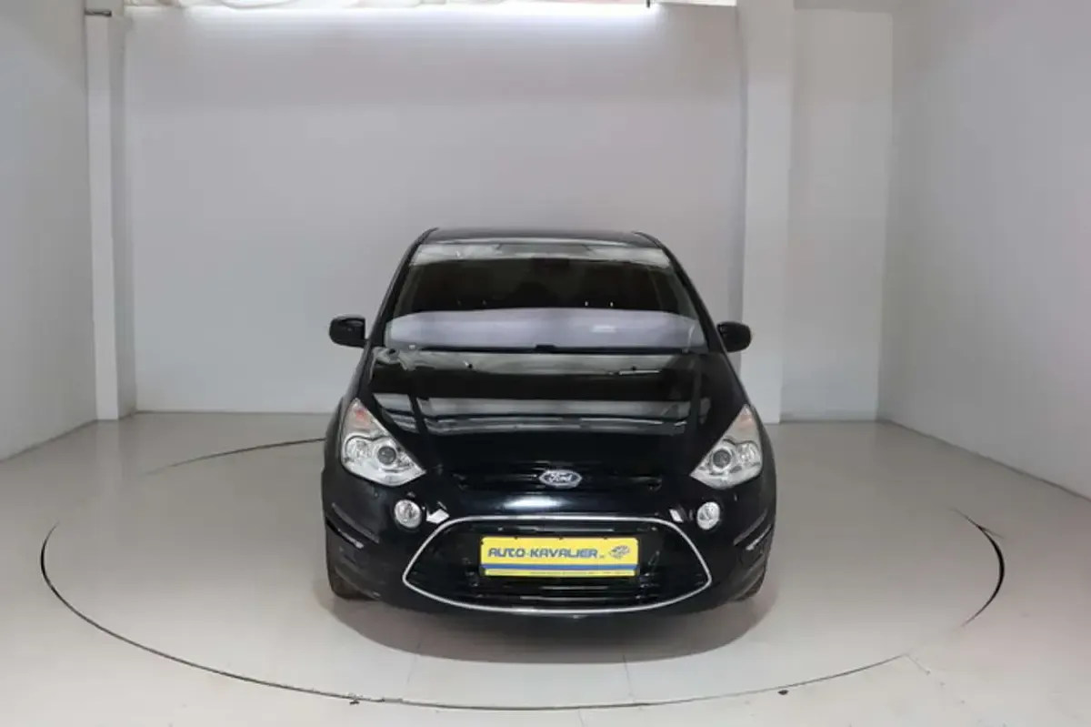 Gebraucht Ford S-MAX Titanium 203 PS (149 kW) 2013 Schwarz Van / Kleinbus