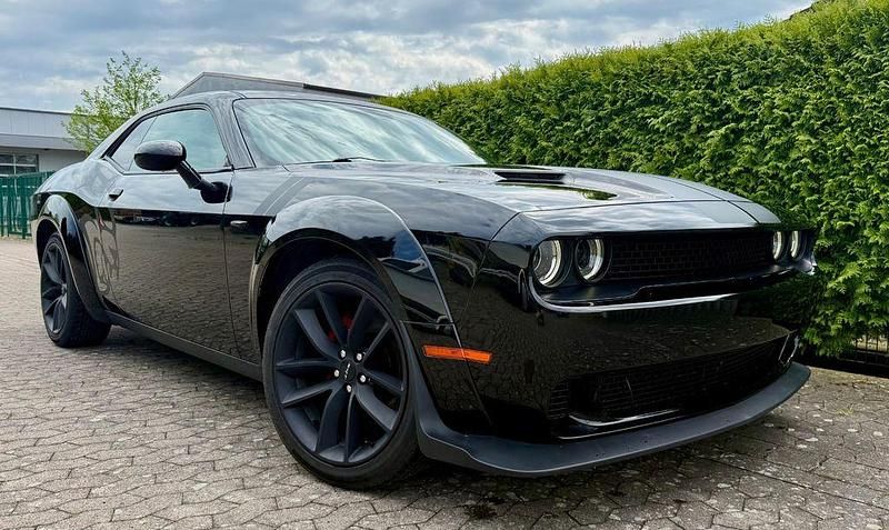 Schwarz Gebraucht 2018 Dodge Challenger Coupé | 29.999 € (Etwas zu teuer) - Bild 1/4