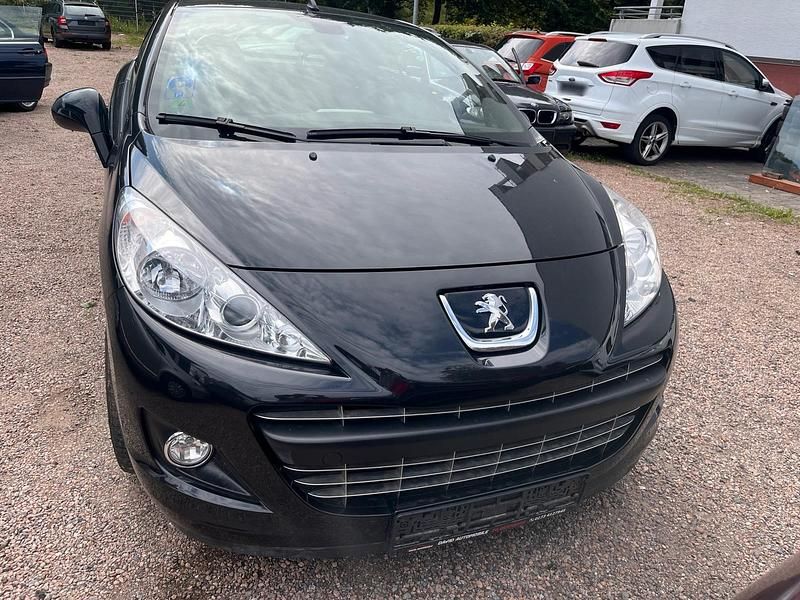 Gebraucht Peugeot 207 120 PS (88 kW) 2012 Schwarz Cabrio