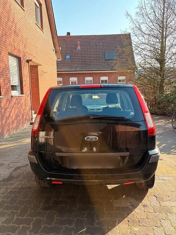 Gebraucht Ford Fusion 80 PS (58 kW) 2007 Schwarz Kleinwagen