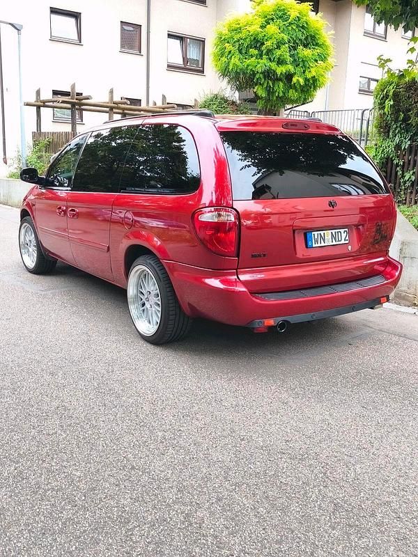 Gebraucht Dodge Grand Caravan 218 PS (160 kW) 2005 Rot Van / Kleinbus