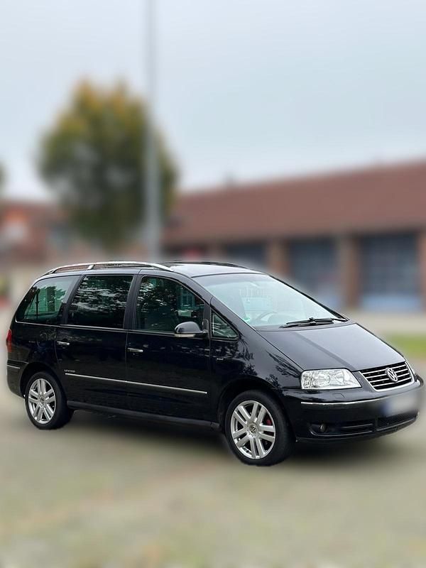 Gebraucht VW Sharan 175 PS (128 kW) 2010 Schwarz Van / Kleinbus