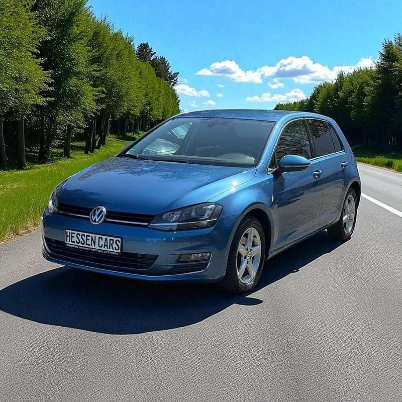 Pacific blue metallic Gebraucht 2013 VW Golf VII Highline Limousine | 13.490 € (Fairer Preis) - Bild 1/4