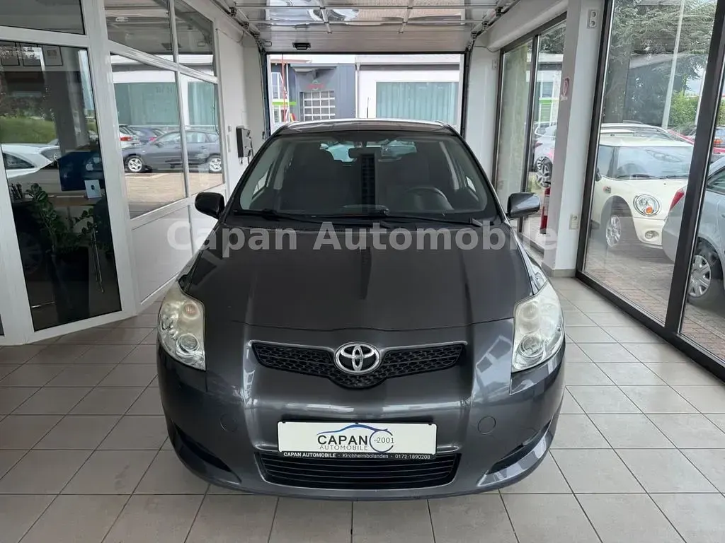 Gebraucht Toyota Auris Sol 124 PS (91 kW) 2009 Grau Kleinwagen