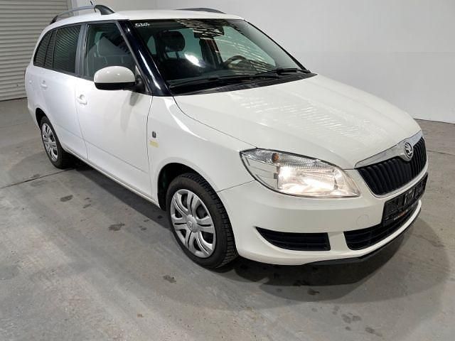 Gebraucht Skoda Fabia Ambition 86 PS (63 kW) 2014 Candyweiss Kombi