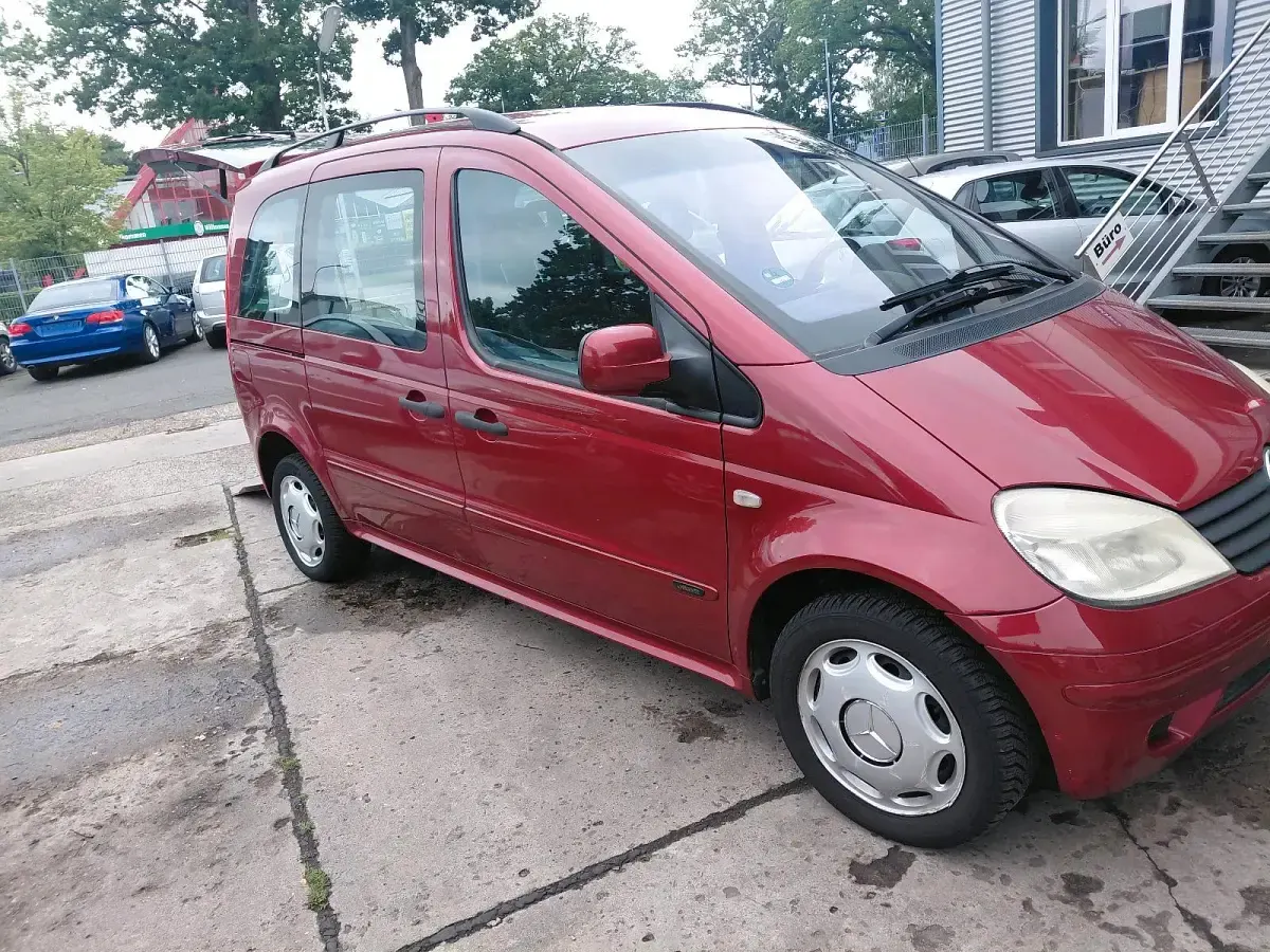 Gebraucht Mercedes Vaneo 125 PS (91 kW) 2001 Rot Van / Kleinbus