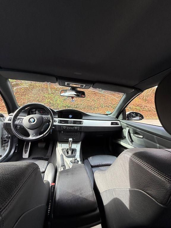 Gebraucht BMW 330 Cabriolet Performance 231 PS (169 kW) 2008 Silber Cabrio