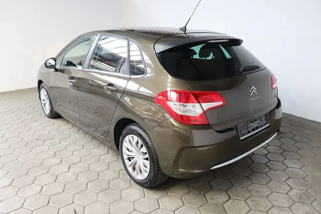 Gebraucht Citroën C4 SELECTION 120 PS (88 kW) 2014 Braun Limousine