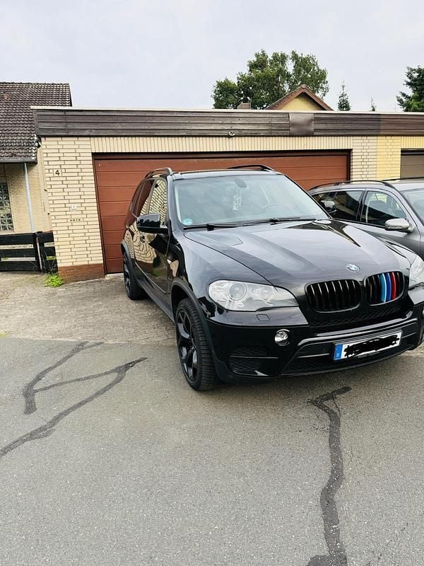 Schwarz Gebraucht 2012 BMW X5 SUV | 13.000 € (Fairer Preis) - Bild 1/4