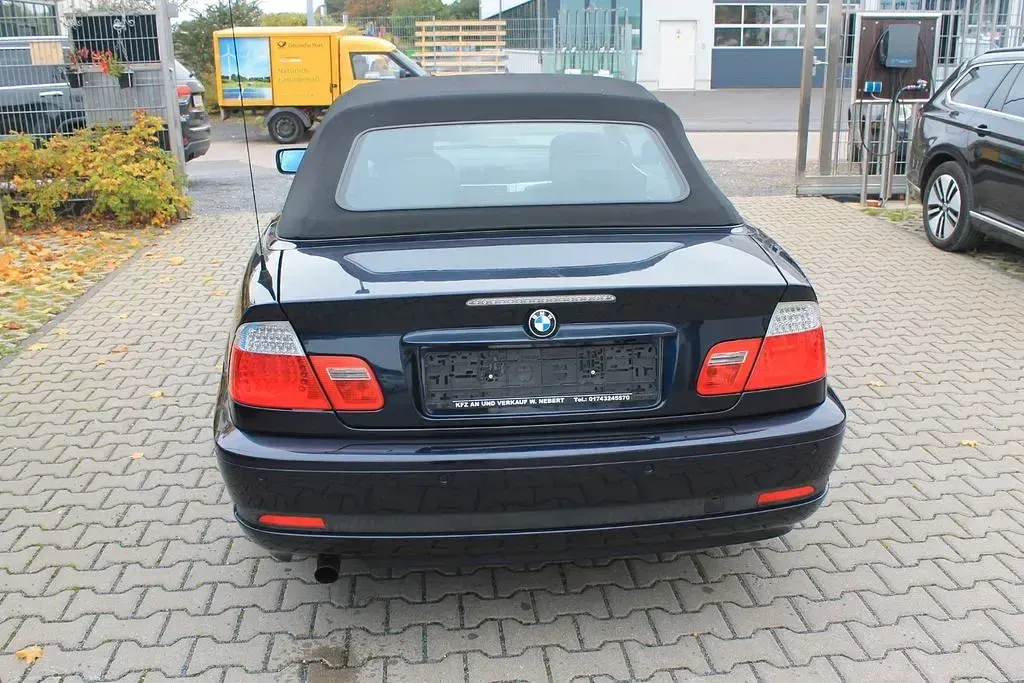 Gebraucht BMW 318 Cabriolet 143 PS (105 kW) 2006 Blau Cabrio