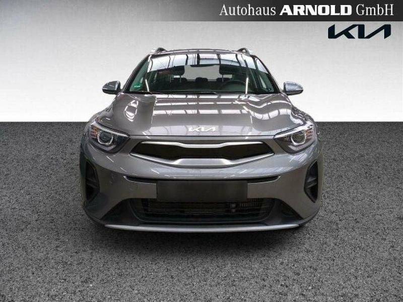 Gebraucht Kia Stonic Vision 101 PS (74 kW) 2024 Astrograu (metallic) SUV