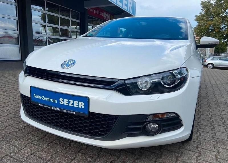 Weiß Gebraucht 2010 VW Scirocco Edition Coupé | 12.950 € (Etwas zu teuer) - Bild 1/4