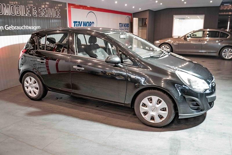 Gebraucht Opel Corsa Selection 101 PS (74 kW) 2014 Schwarz Kleinwagen