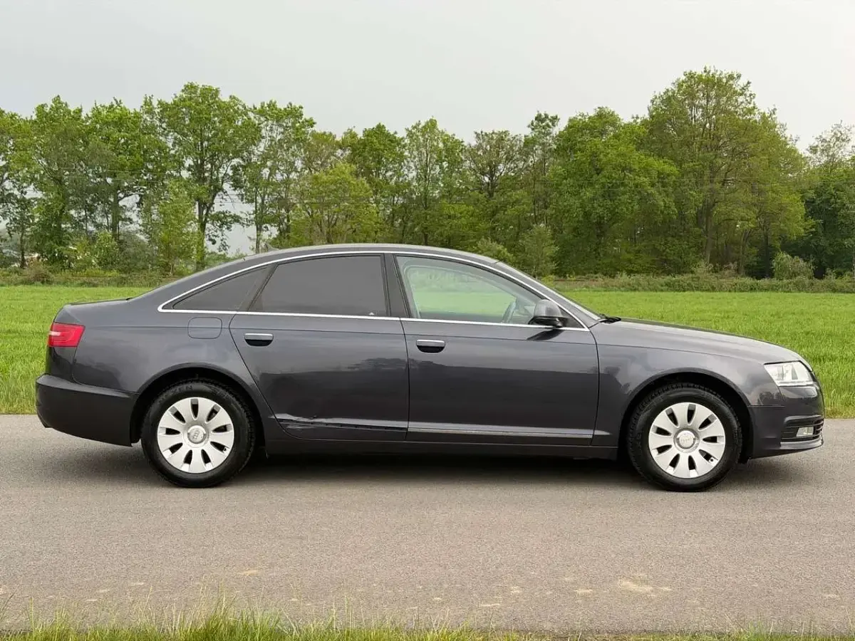 Second-hand Audi A6 Comfort 190 CP (139 kW) 2010 Gri Berlinǎ