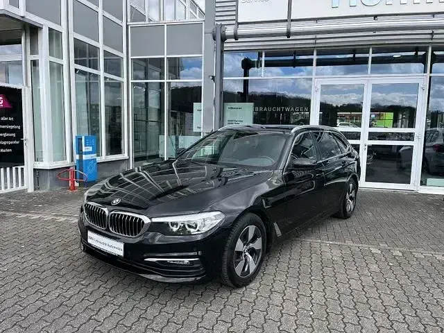 Gebraucht BMW 520 Performance 190 PS (139 kW) 2020 Schwarz Limousine