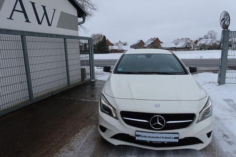 Gebraucht Mercedes CLA180 122 PS (89 kW) 2014 Weiß Limousine