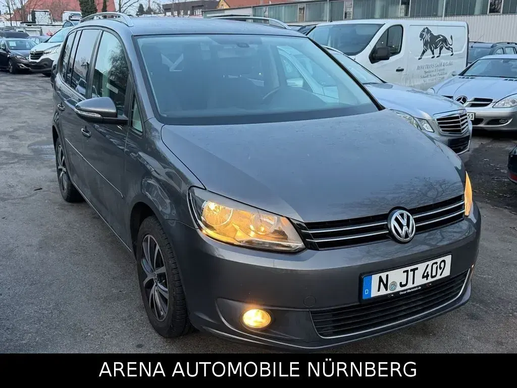 Gebraucht VW Touran Comfortline 105 PS (77 kW) 2013 Grau Van / Kleinbus