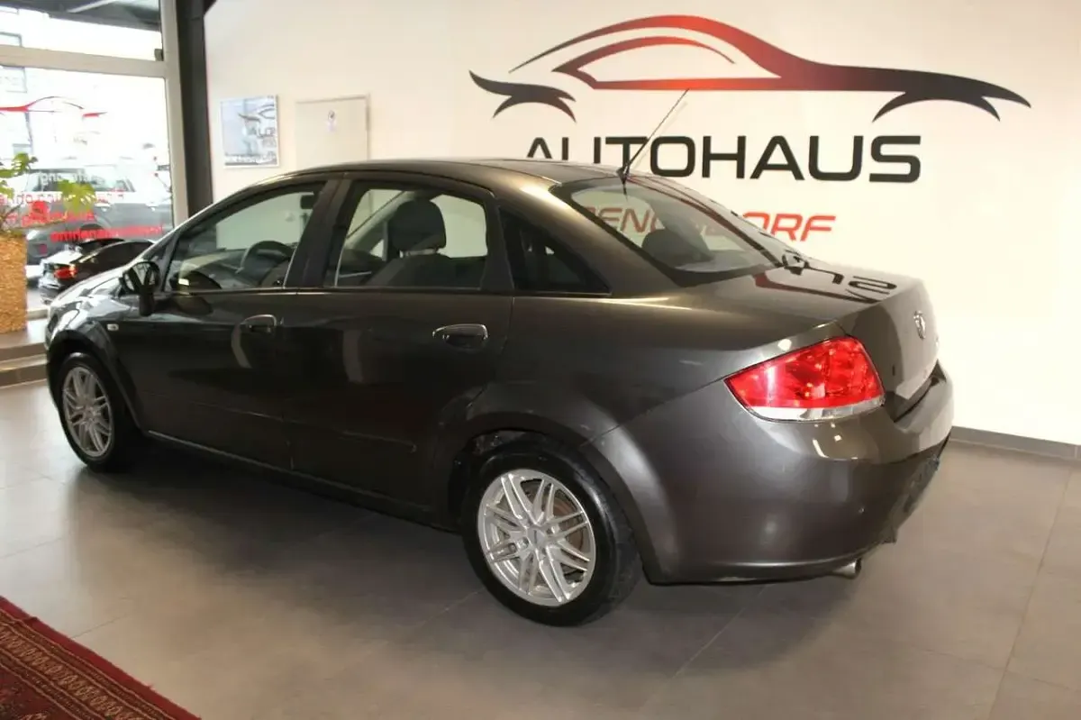 Gebraucht Fiat Linea Dynamic 120 PS (88 kW) 2008 Braun Limousine