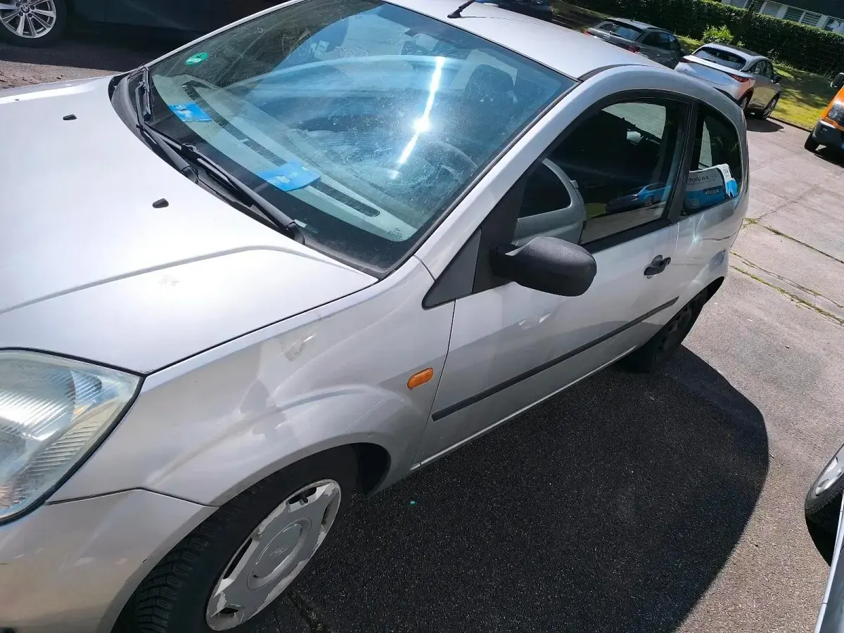 Gebraucht Ford Fiesta 67 PS (49 kW) 2005 Kleinwagen