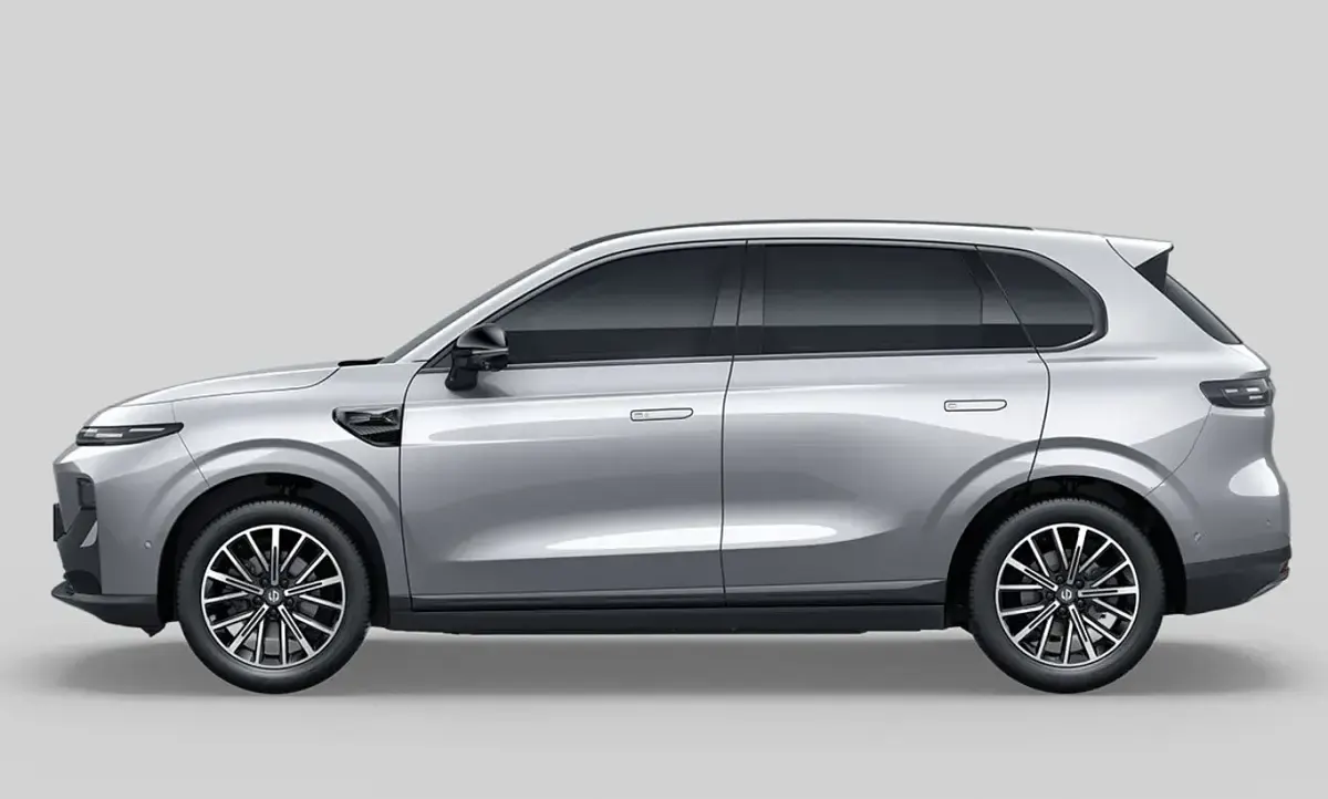 Uusi Leapmotor B10 160 kW (218 HP) 2026 Hopea Katumaasturi