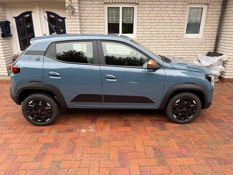 Gebraucht Dacia Spring Extreme 47 kW (65 PS) 2025 Blau Kleinwagen