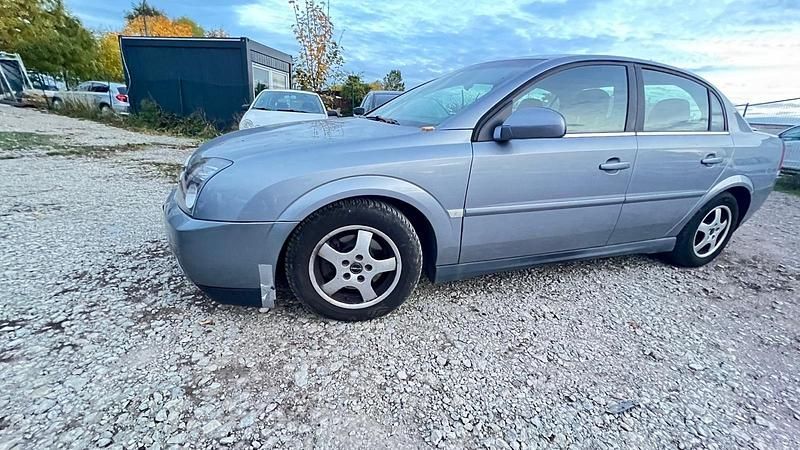 Silber Gebraucht 2004 Opel Vectra Limousine | 1.199 € (Guter Preis) - Bild 1/4